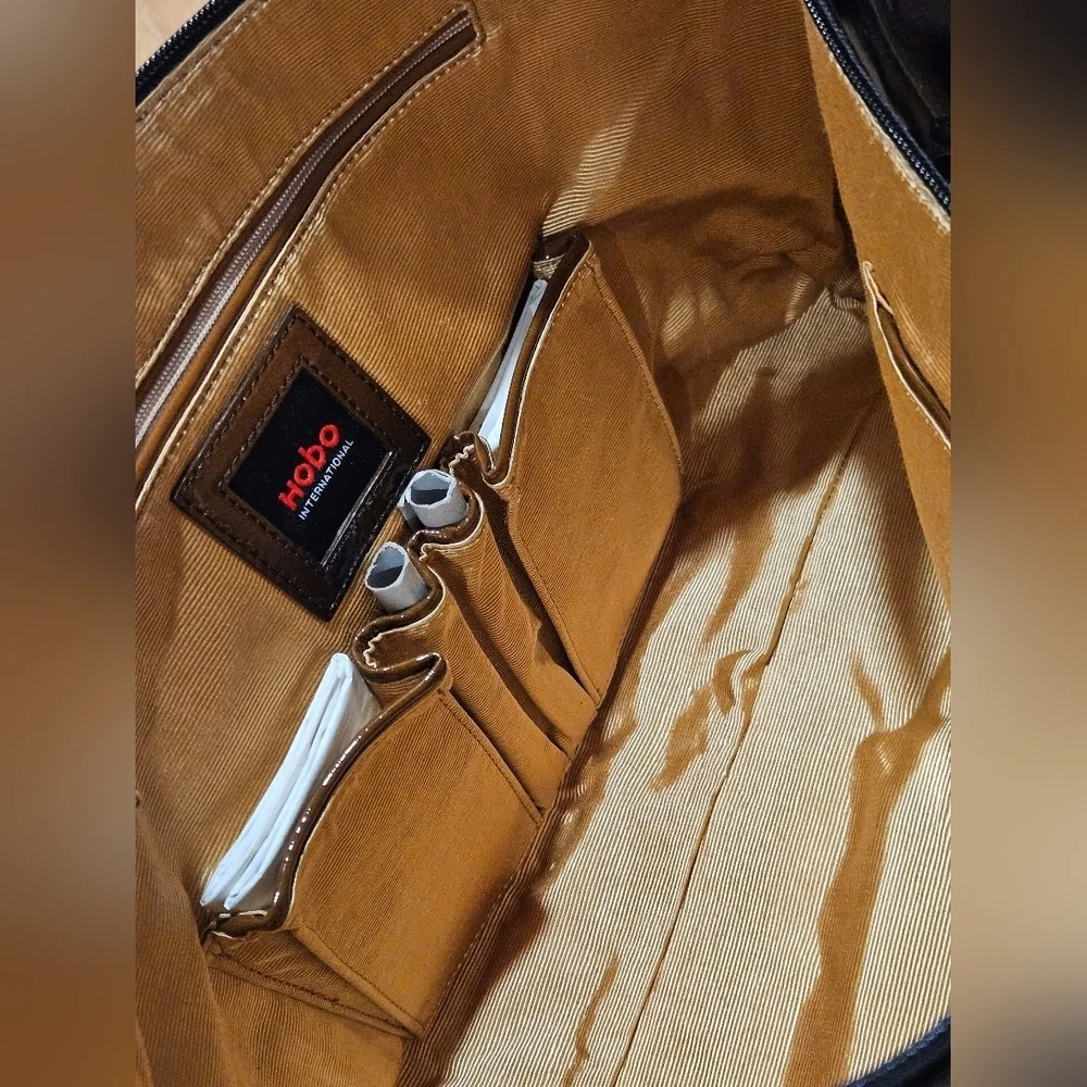 HOBO Int'l Clutch Satchel Purse Bag OMBRE Chocolate Brown Patent Leather NWT